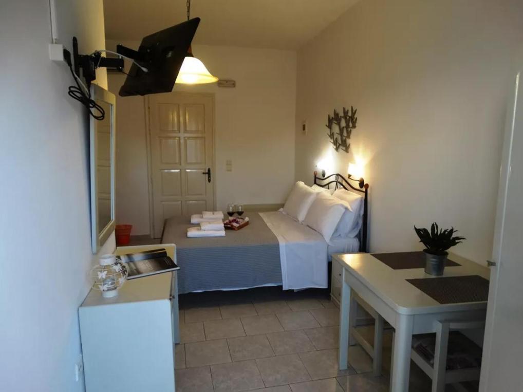 Aparthotel Castelopetra Katápola Esterno foto